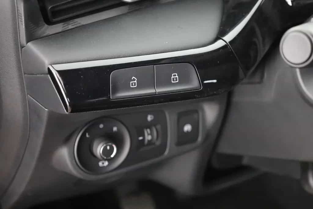 MG MG3 1.5 Comfort LED Navi Kamera 01/2026-photo-19