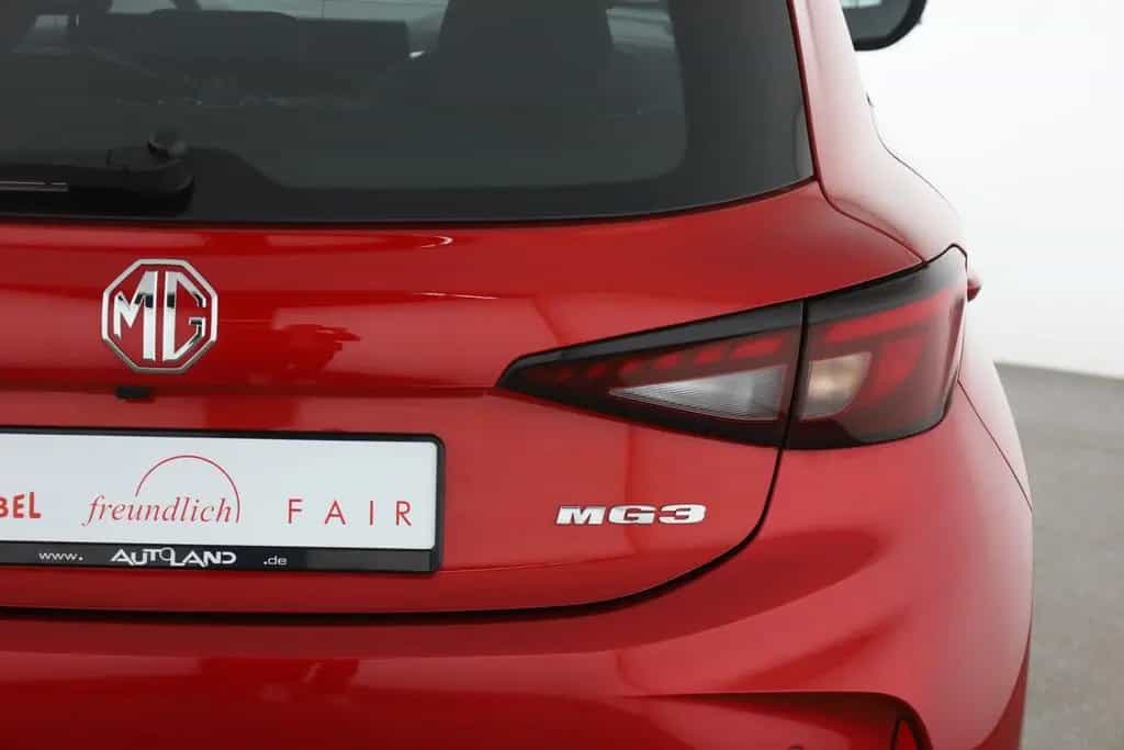 MG MG3 1.5 Comfort LED Navi Kamera 01/2026-photo-27