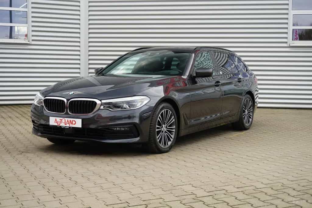 BMW 520 d xDrive Sport Line LED Navi ACC Kamera PDC 01/2019-photo-1