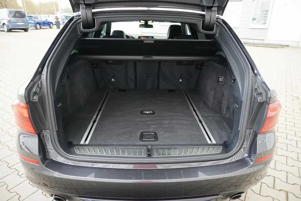 BMW 520 d xDrive Sport Line LED Navi ACC Kamera PDC 01/2019-photo-27