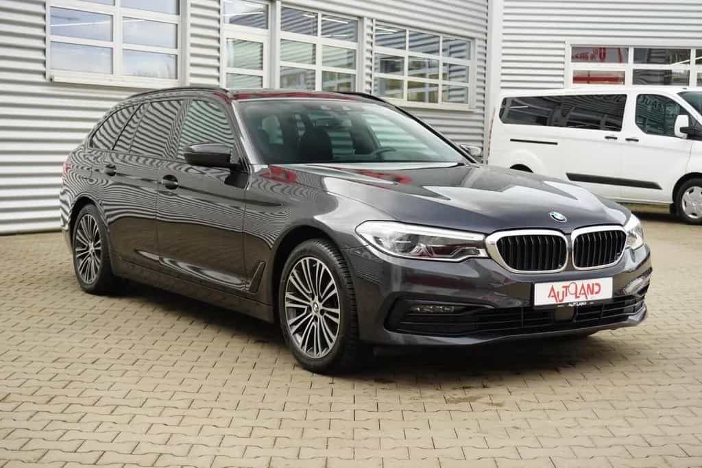 BMW 520 d xDrive Sport Line LED Navi ACC Kamera PDC 01/2019-photo-3