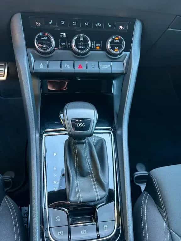 Skoda Karoq Sportline*DSG*AHK*LED* 03/2021-photo-16
