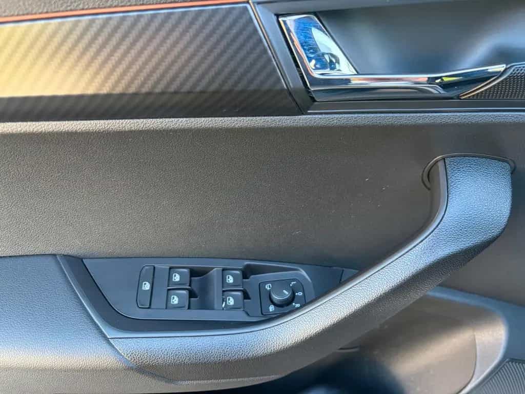 Skoda Karoq Sportline*DSG*AHK*LED* 03/2021-photo-21