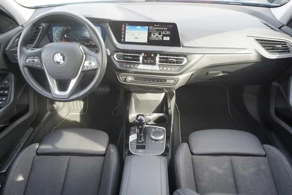 BMW 118 i Advantage LED Navi Sitzheizung Tempomat DAB 08/2022-photo-8