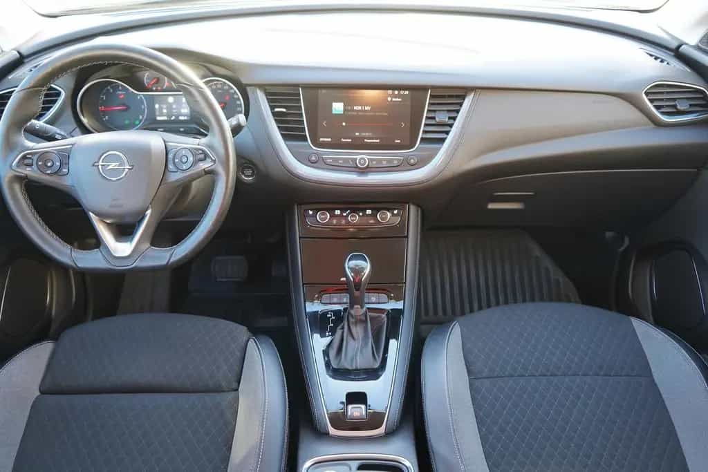 Opel Grandland X 1.2 Turbo Innovation LED Navi Kamera 11/2020-photo-10