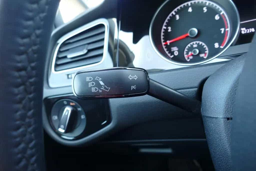 Volkswagen Golf VII 1.5 TSI Sound LED Navi AHK Sitzheizung 11/2017-photo-12