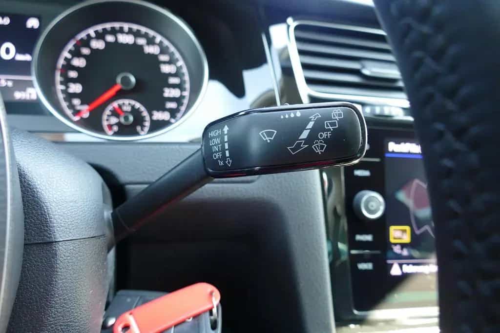Volkswagen Golf VII 1.5 TSI Sound LED Navi AHK Sitzheizung 11/2017-photo-13