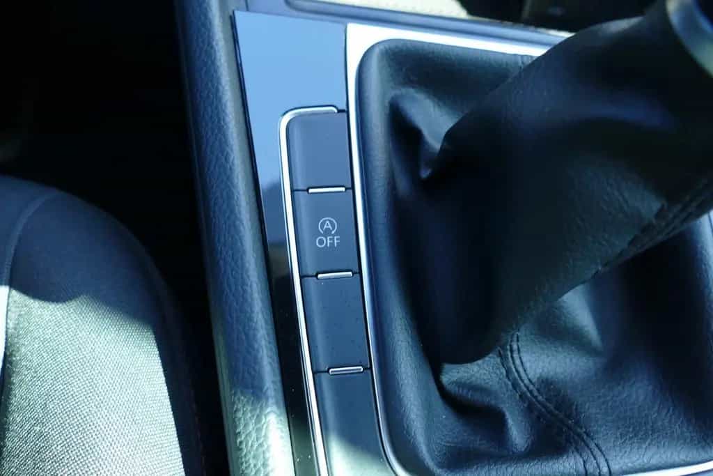 Volkswagen Golf VII 1.5 TSI Sound LED Navi AHK Sitzheizung 11/2017-photo-21