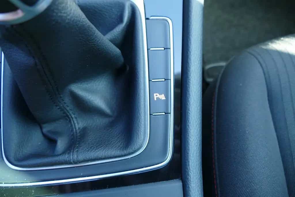 Volkswagen Golf VII 1.5 TSI Sound LED Navi AHK Sitzheizung 11/2017-photo-22