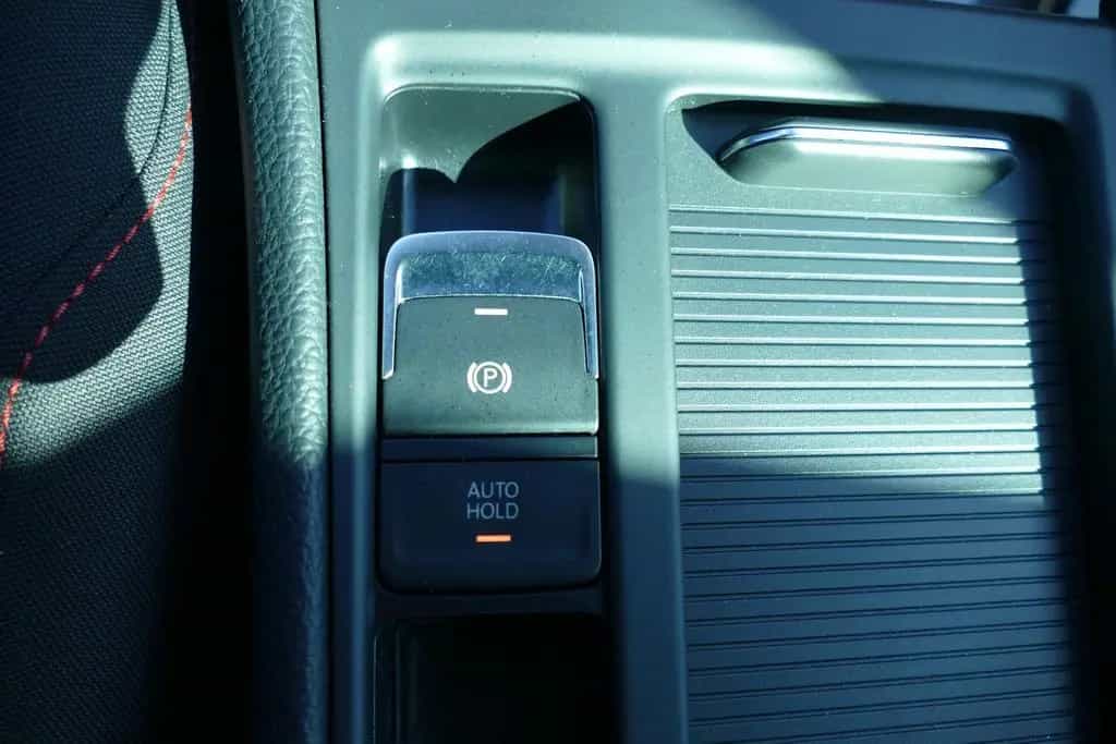 Volkswagen Golf VII 1.5 TSI Sound LED Navi AHK Sitzheizung 11/2017-photo-23