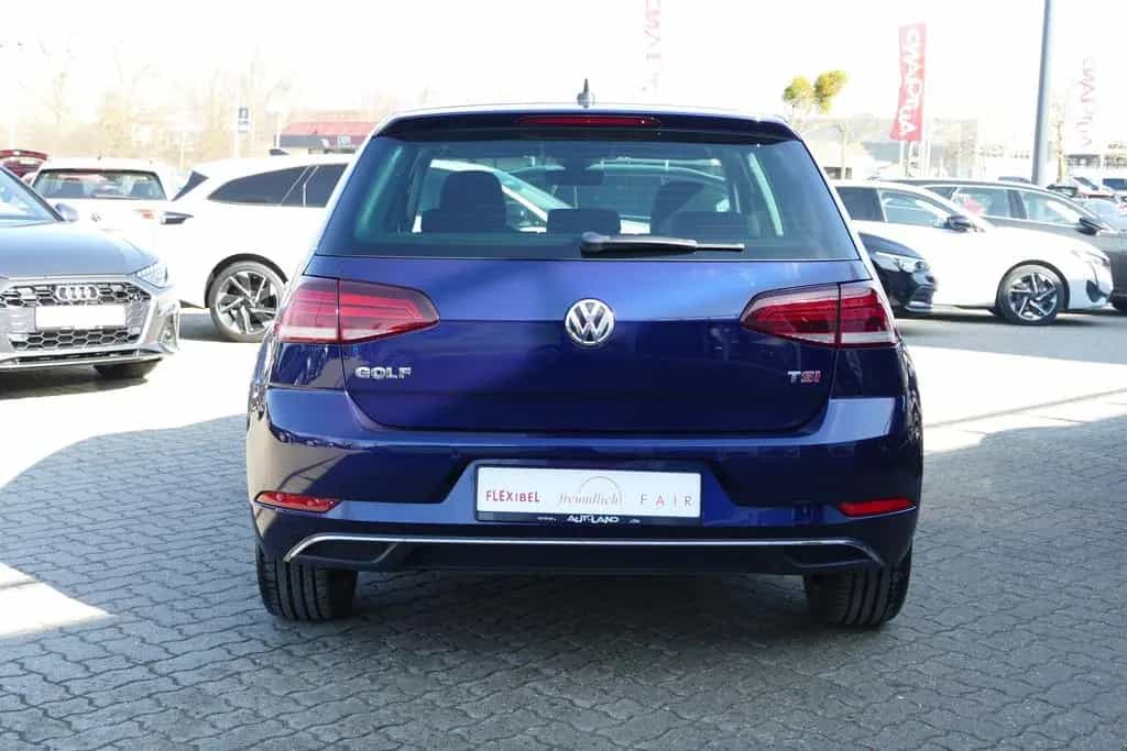 Volkswagen Golf VII 1.5 TSI Sound LED Navi AHK Sitzheizung 11/2017-photo-3