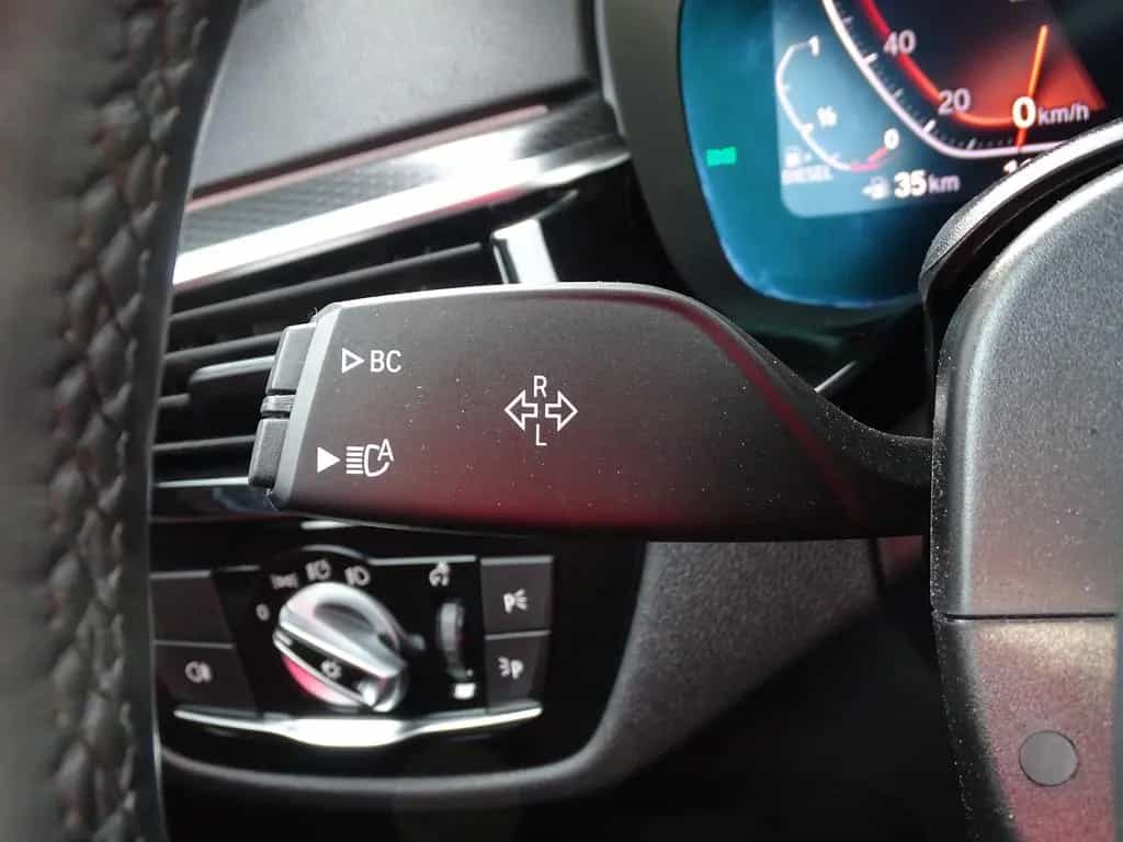 BMW 5 Series 520d Touring Aut. M-Paket LED Navi Kamera Leder 02/2023-photo-23
