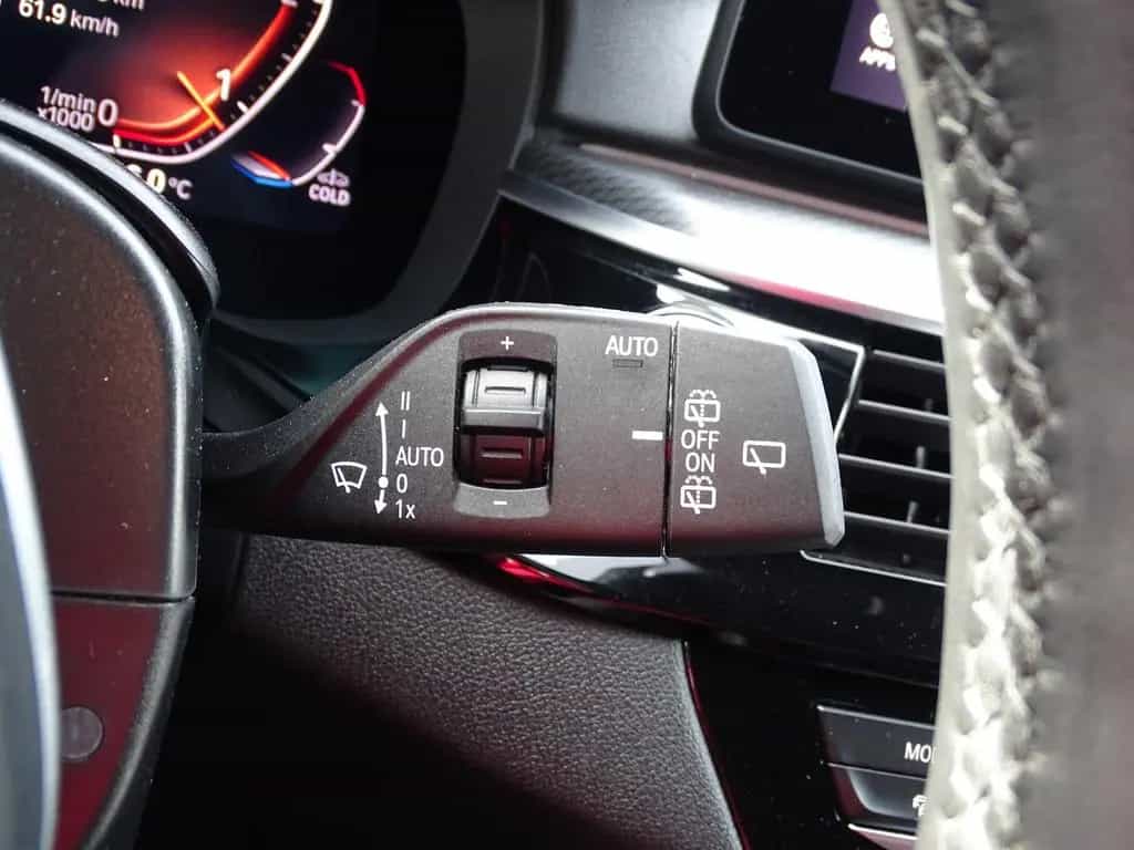 BMW 5 Series 520d Touring Aut. M-Paket LED Navi Kamera Leder 02/2023-photo-24