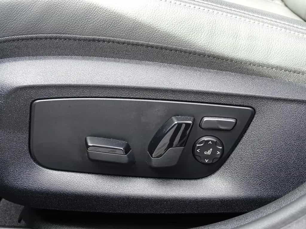 BMW 5 Series 520d Touring Aut. M-Paket LED Navi Kamera Leder 02/2023-photo-28