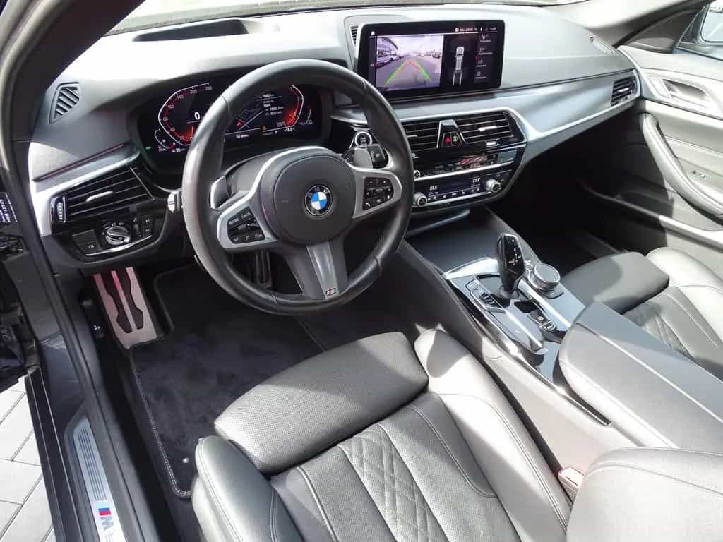 BMW 5 Series 520d Touring Aut. M-Paket LED Navi Kamera Leder 02/2023-photo-8