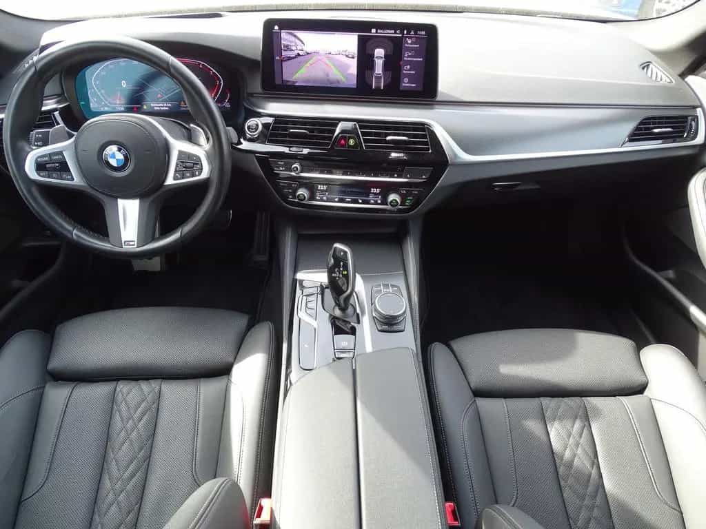 BMW 5 Series 520d Touring Aut. M-Paket LED Navi Kamera Leder 02/2023-photo-9