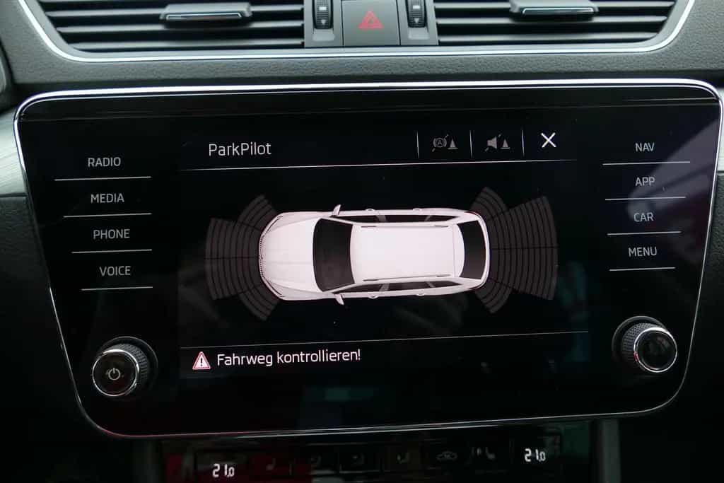 Skoda Superb Combi 1.5 TSI Ambition Navi Tempomat 11/2019-photo-17