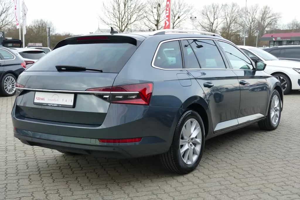 Skoda Superb Combi 1.5 TSI Ambition Navi Tempomat 11/2019-photo-4