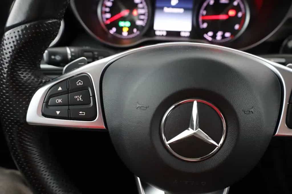 Mercedes-Benz GLC-Class 350d Exclusive 4Matic LED Standheizung AHK 01/2018-photo-14