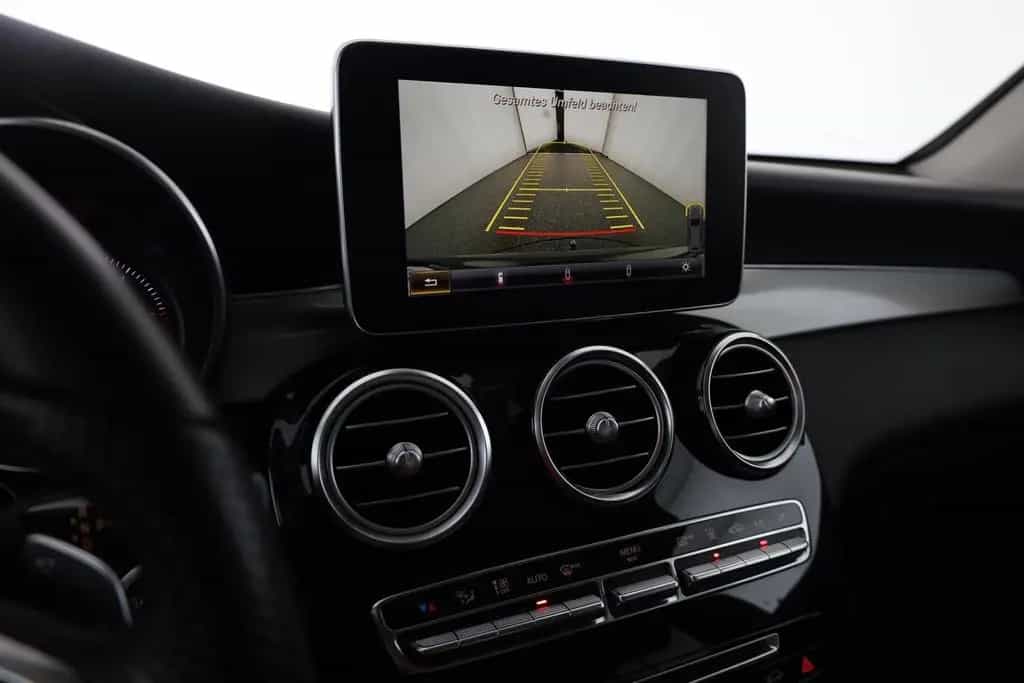 Mercedes-Benz GLC-Class 350d Exclusive 4Matic LED Standheizung AHK 01/2018-photo-25