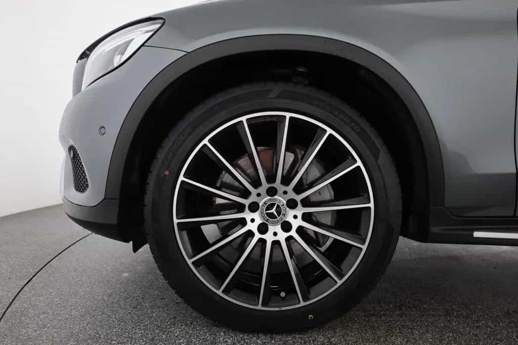Mercedes-Benz GLC-Class 350d Exclusive 4Matic LED Standheizung AHK 01/2018-photo-33