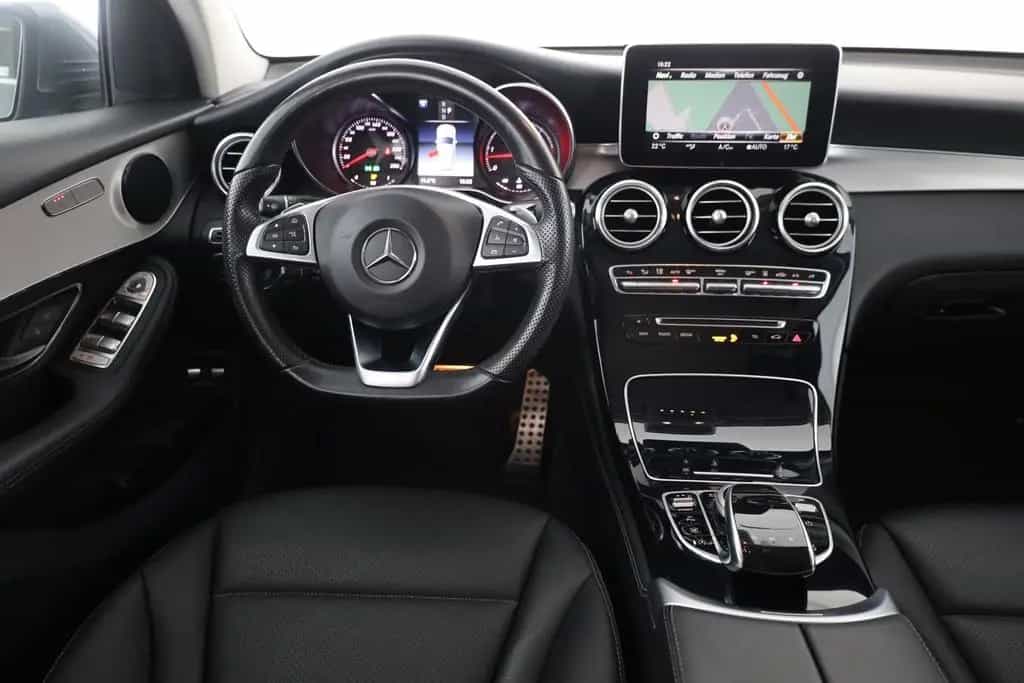 Mercedes-Benz GLC-Class 350d Exclusive 4Matic LED Standheizung AHK 01/2018-photo-9
