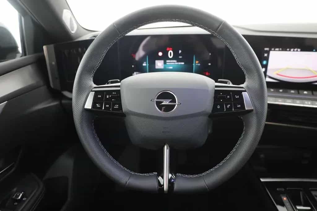Opel Astra ST GS 1.2 Turbo Aut. LED ACC Kamera 09/2025-photo-14