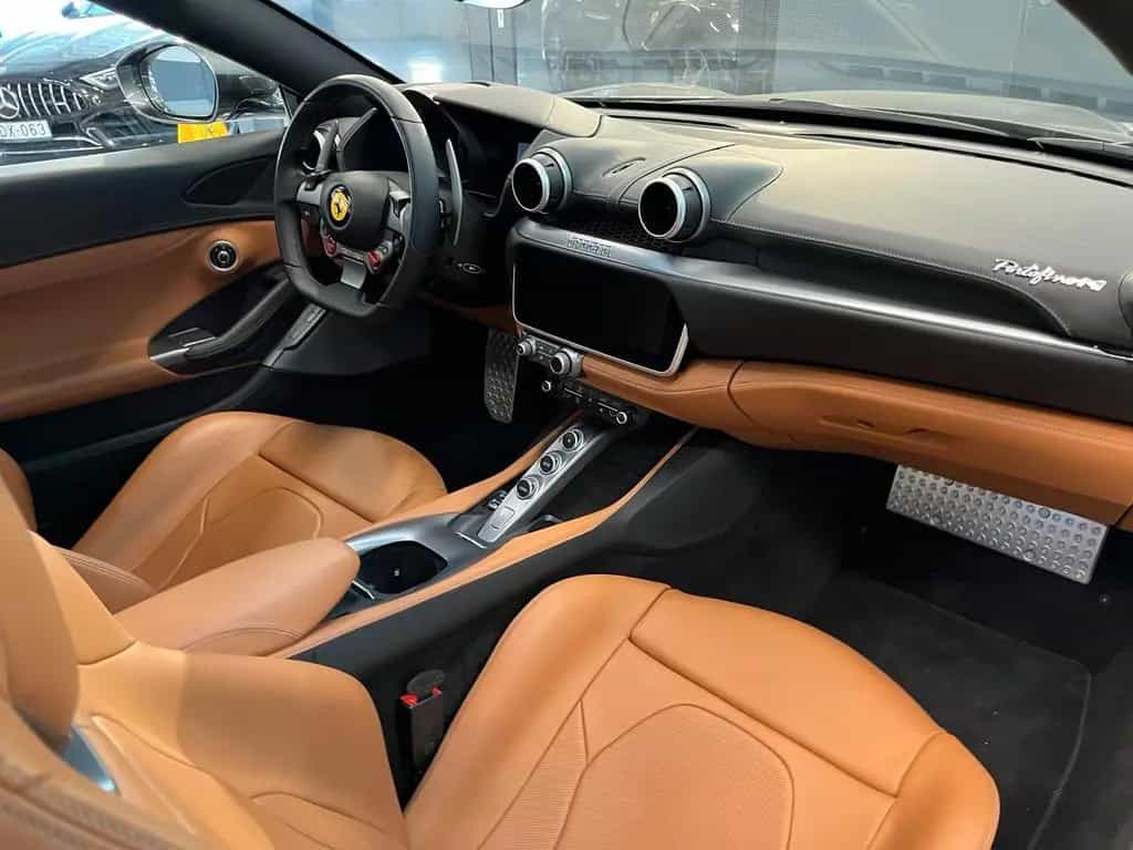 Ferrari Portofino /M /Grigio Silverstone 740 01/2023-photo-9