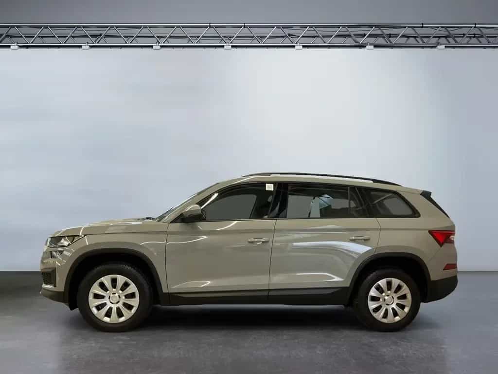 Skoda Kodiaq Active 1.5 TSI Einparkhilfe Sitzheizung 03/2022-photo-2