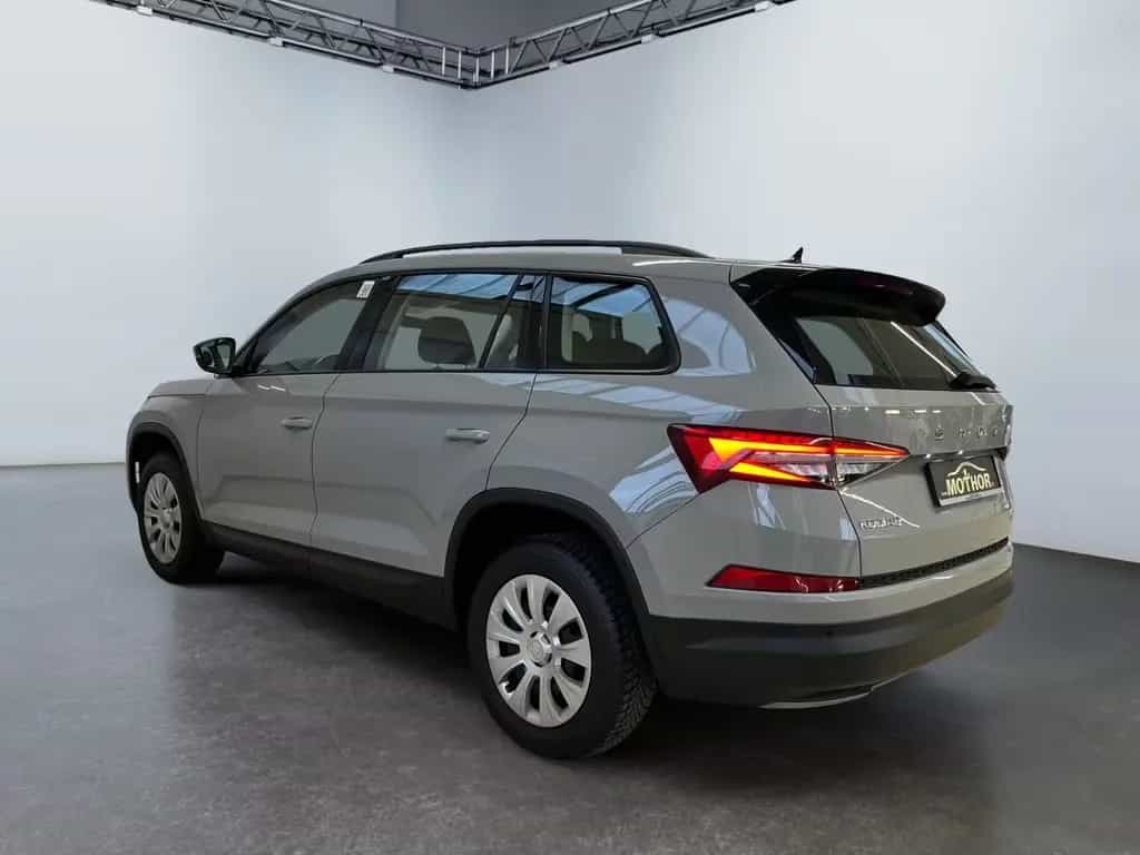 Skoda Kodiaq Active 1.5 TSI Einparkhilfe Sitzheizung 03/2022-photo-3