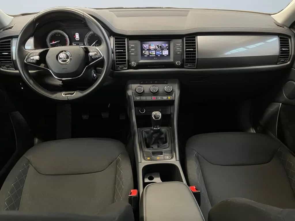 Skoda Kodiaq Active 1.5 TSI Einparkhilfe Sitzheizung 03/2022-photo-7