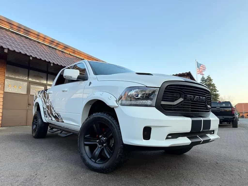 Dodge RAM V8*4X4*SPORT*AHK*OFFROAD*LIFT*GARANTIE*SERVICE 12/2021-photo-14