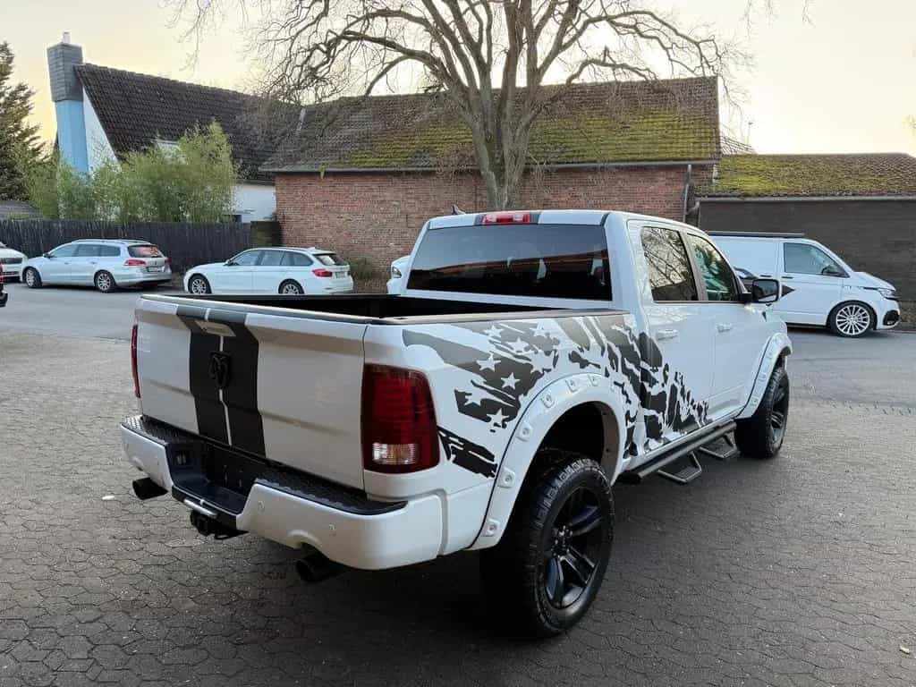 Dodge RAM V8*4X4*SPORT*AHK*OFFROAD*LIFT*GARANTIE*SERVICE 12/2021-photo-22