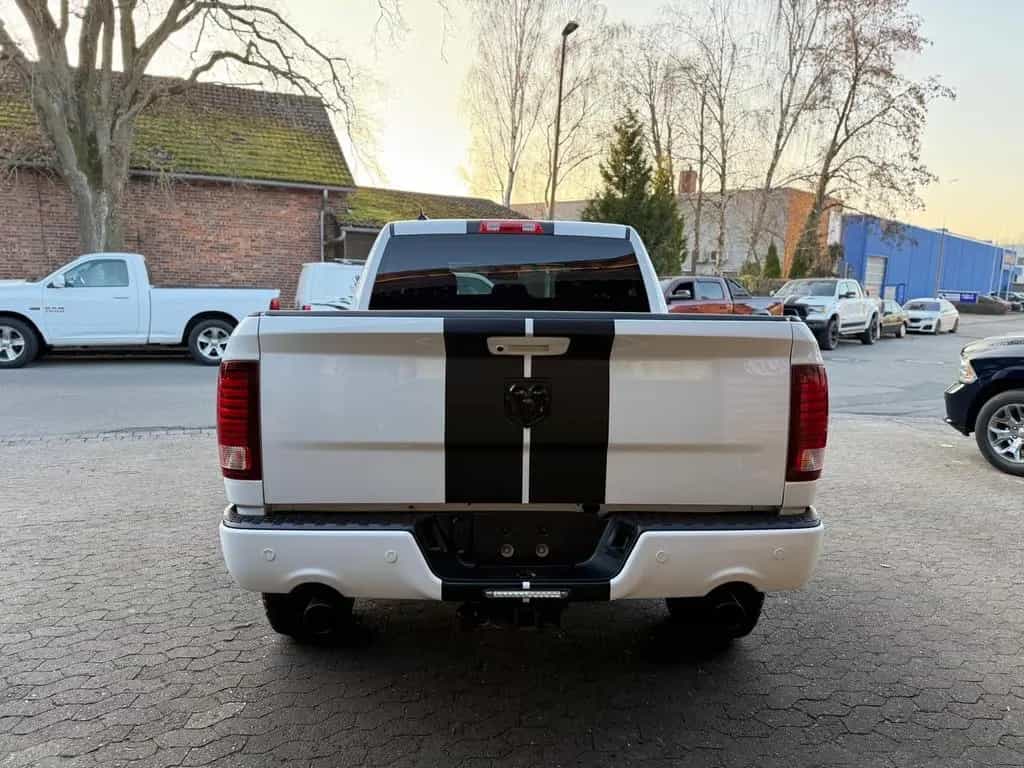 Dodge RAM V8*4X4*SPORT*AHK*OFFROAD*LIFT*GARANTIE*SERVICE 12/2021-photo-24