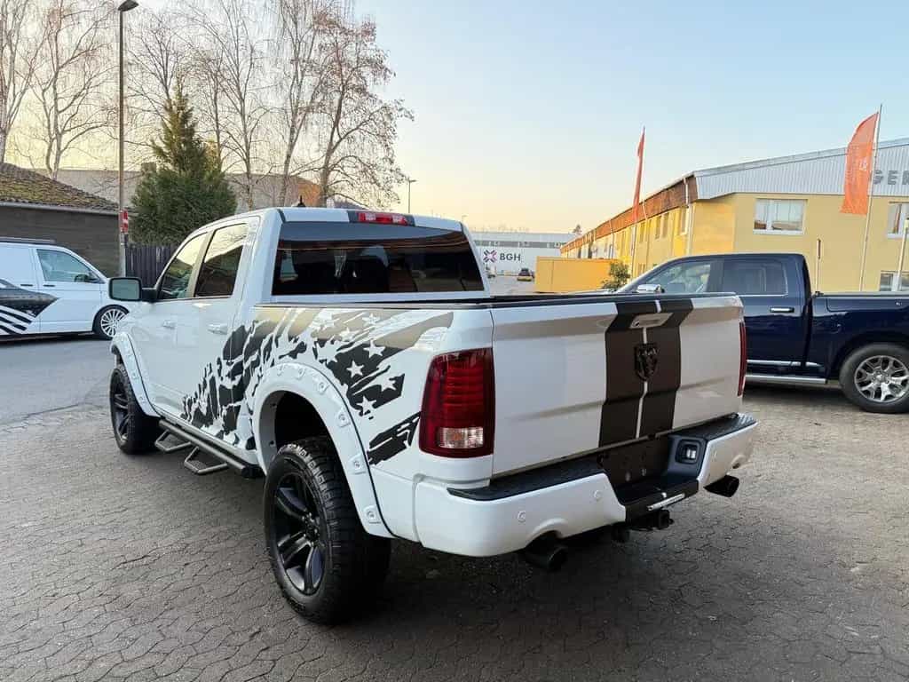 Dodge RAM V8*4X4*SPORT*AHK*OFFROAD*LIFT*GARANTIE*SERVICE 12/2021-photo-26