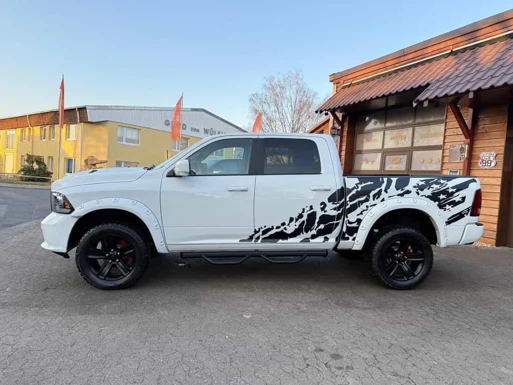 Dodge RAM V8*4X4*SPORT*AHK*OFFROAD*LIFT*GARANTIE*SERVICE 12/2021-photo-28