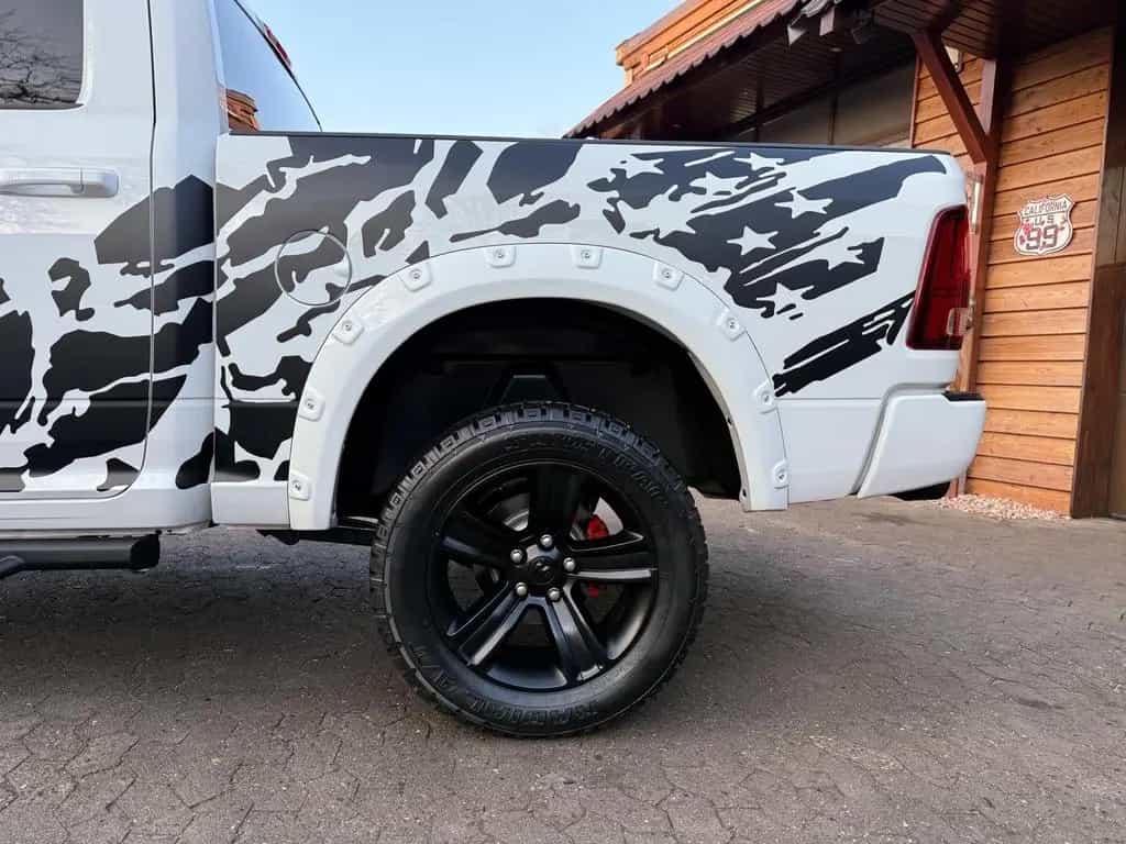 Dodge RAM V8*4X4*SPORT*AHK*OFFROAD*LIFT*GARANTIE*SERVICE 12/2021-photo-29