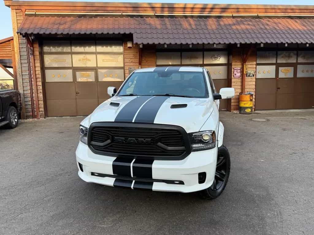 Dodge RAM V8*4X4*SPORT*AHK*OFFROAD*LIFT*GARANTIE*SERVICE 12/2021-photo-3