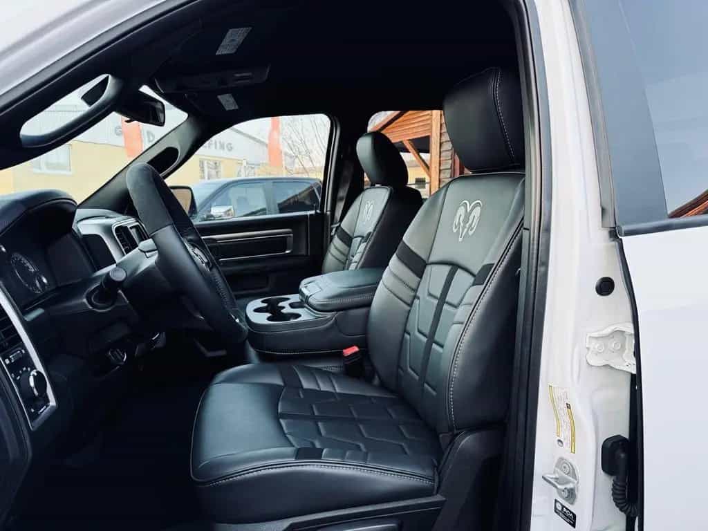 Dodge RAM V8*4X4*SPORT*AHK*OFFROAD*LIFT*GARANTIE*SERVICE 12/2021-photo-32