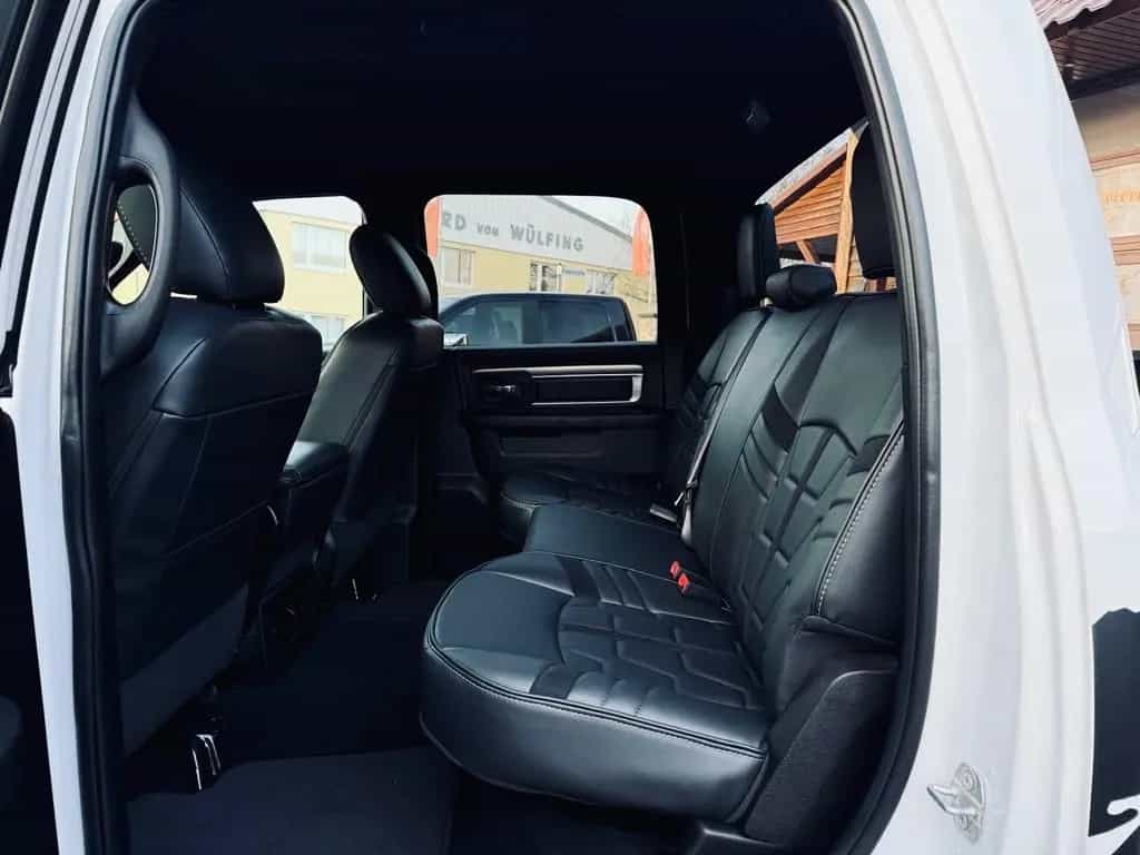 Dodge RAM V8*4X4*SPORT*AHK*OFFROAD*LIFT*GARANTIE*SERVICE 12/2021-photo-35