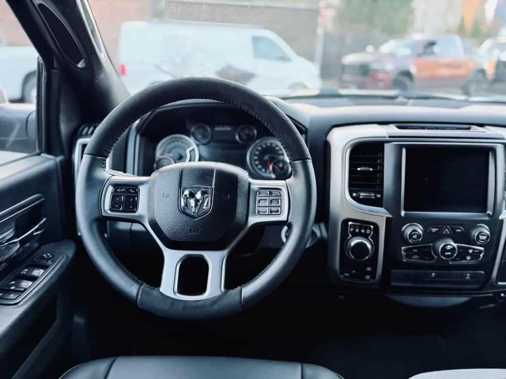 Dodge RAM V8*4X4*SPORT*AHK*OFFROAD*LIFT*GARANTIE*SERVICE 12/2021-photo-47