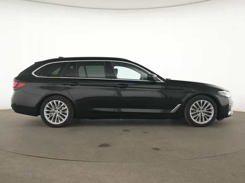 BMW 5 Series 530d xDrive Luxury Line HarmanKardon|ACC|HuD|Nav 07/2023-photo-5