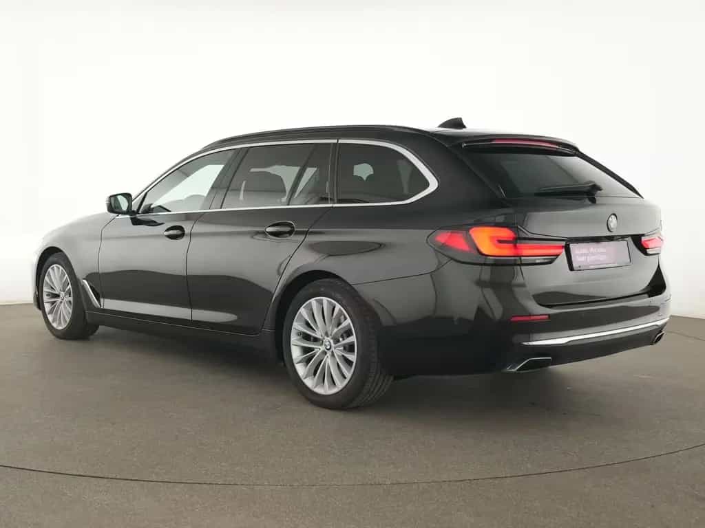 BMW 5 Series 530d xDrive Luxury Line HarmanKardon|ACC|HuD|Nav 07/2023-photo-8
