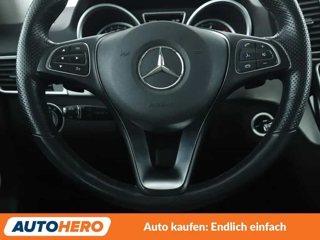 Mercedes-Benz GLE-Class GLE 350 d 4Matic AMG Line Aut.*NAVI* 09/2016-photo-18