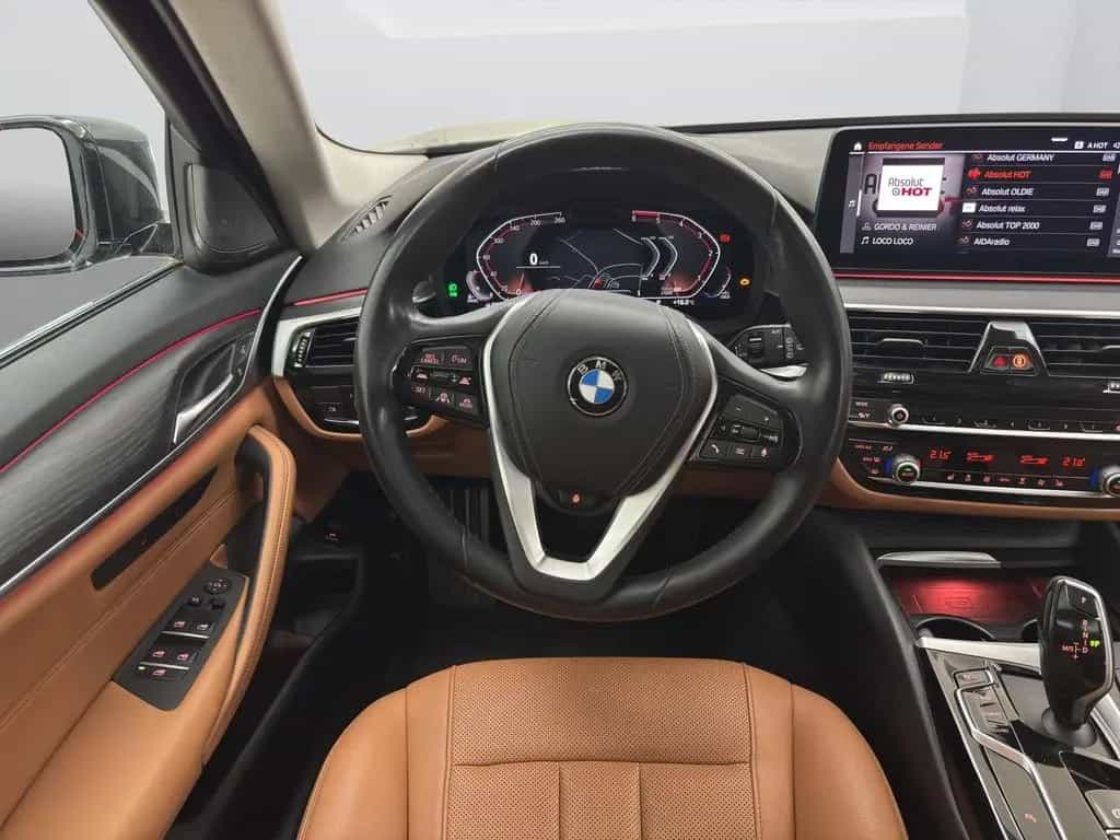 BMW 5 Series 520d xDrive Touring [Laser, DA Prof., AHK, Pano] 02/2023-photo-15