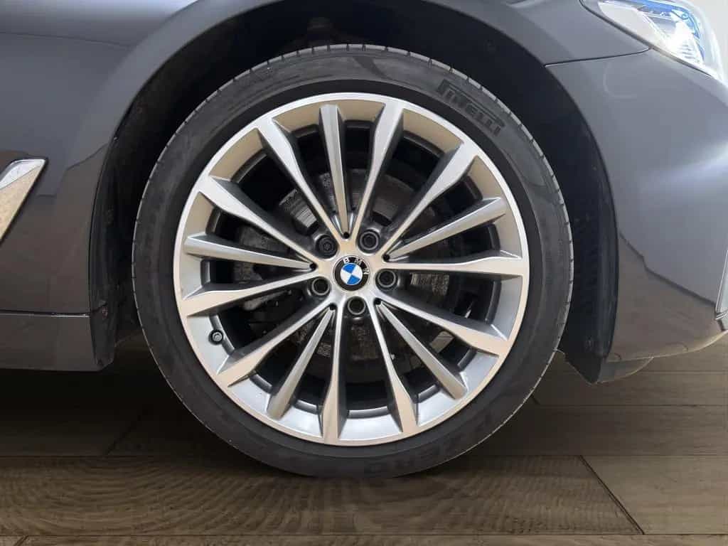 BMW 5 Series 520d xDrive Touring [Laser, DA Prof., AHK, Pano] 02/2023-photo-2