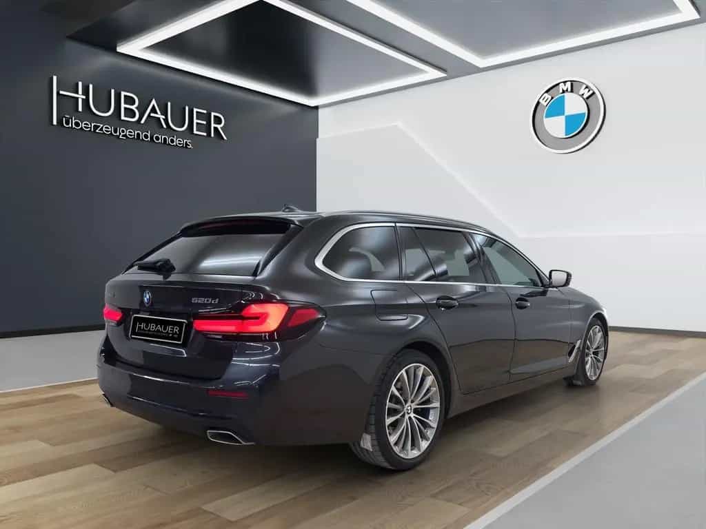 BMW 5 Series 520d xDrive Touring [Laser, DA Prof., AHK, Pano] 02/2023-photo-3