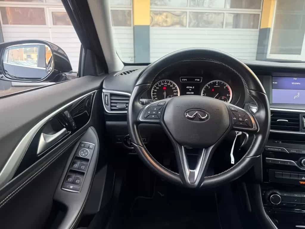 Infiniti Q30 1.5 d*NUR 60TKM**** 07/2017-photo-15