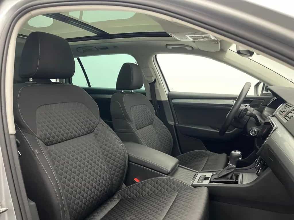 Skoda Superb Business *ACC*KAM*KEY*VIRT*PANO*LED*MEM* 02/2022-photo-16