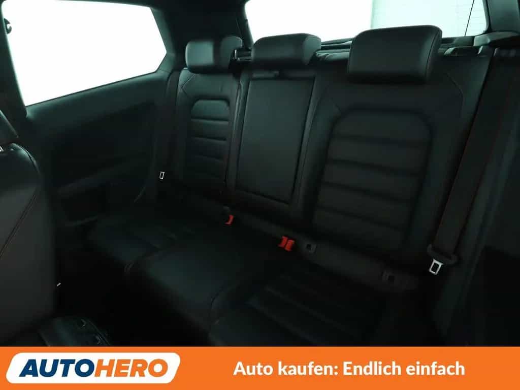 Volkswagen Golf 04/2016-photo-13